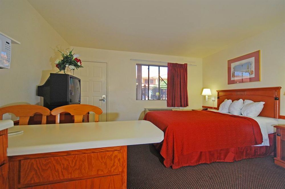 American Inn & Suites เมซา ภายนอก รูปภาพ